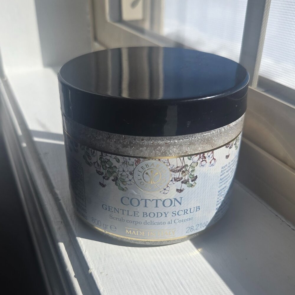 NWOT Erbario Toscano Cotton Flower Perfumed Body Scrub
